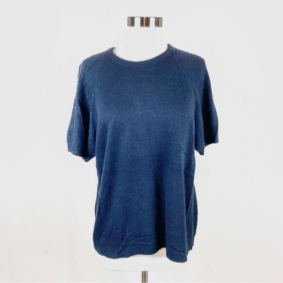 Lord & Taylor Black Short Sleeve Top - Picture 1 of 6